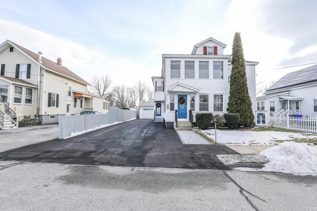 32 Chapleau Avenue Manchester NH 03102