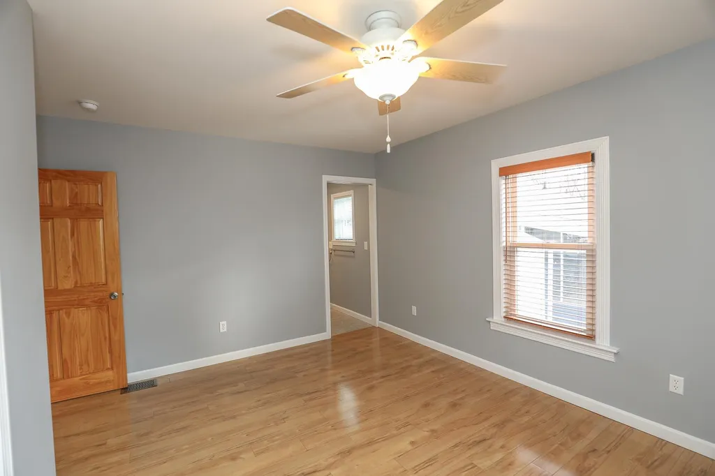 32 Chapleau Avenue Manchester NH 03102