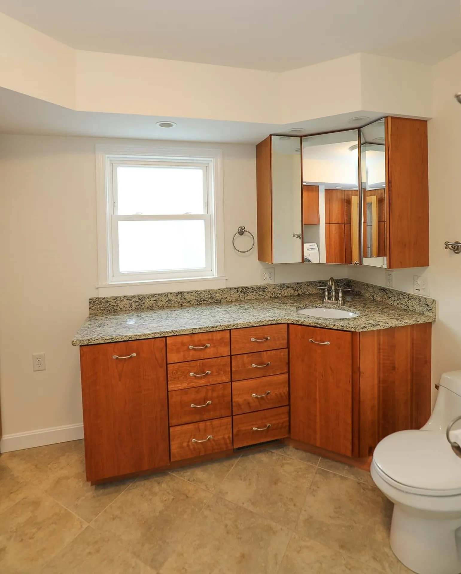 32 Chapleau Avenue Manchester NH 03102