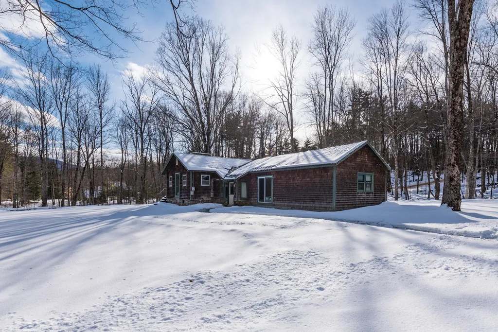 48 Joy Farm Road Wilmot NH 03287