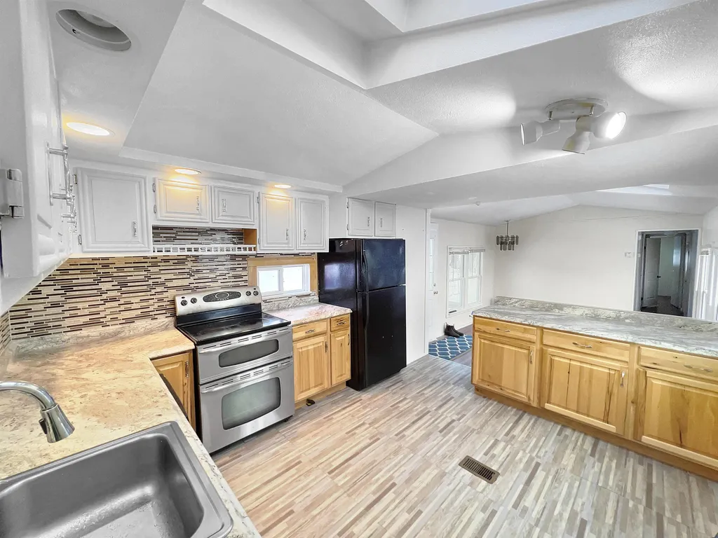 22 Rudsboro Road Lebanon NH 03766