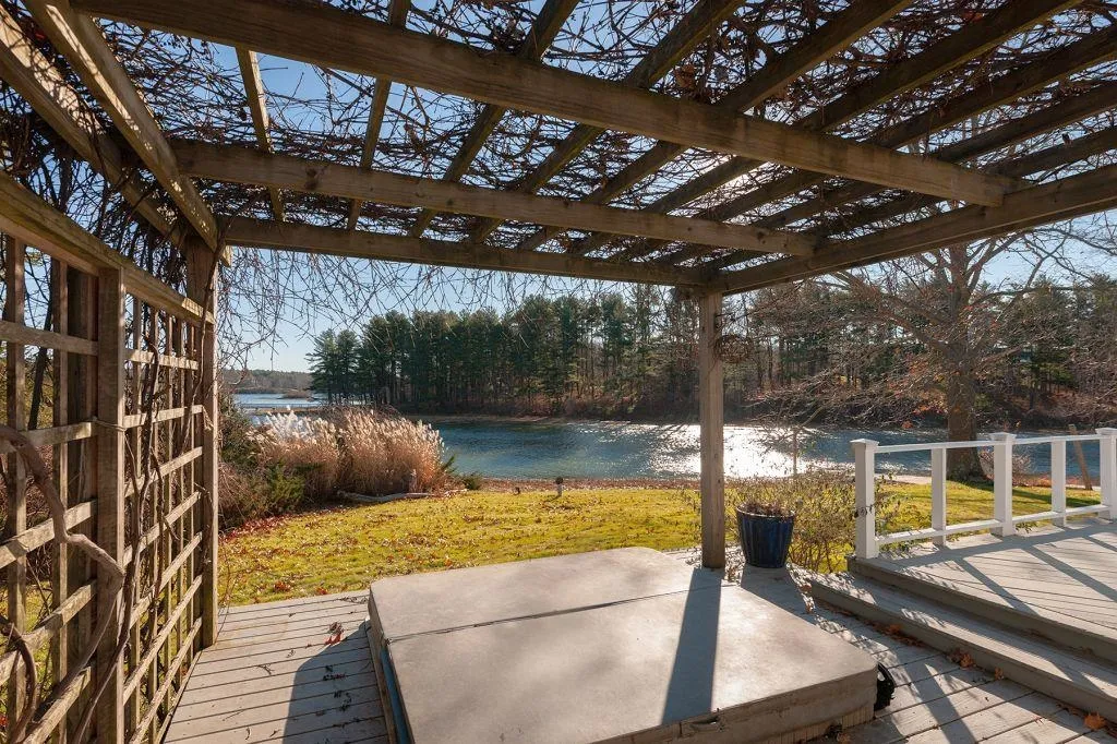 13 Ox Point Drive Kittery ME 03904