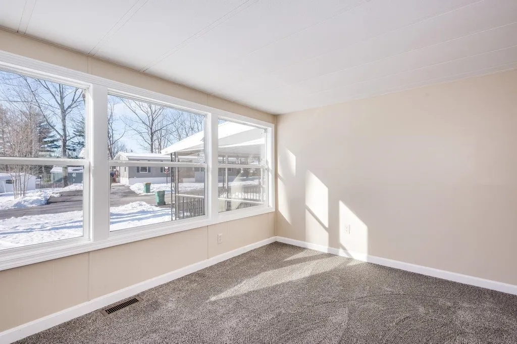 30 Lilac Drive Rochester NH 03867