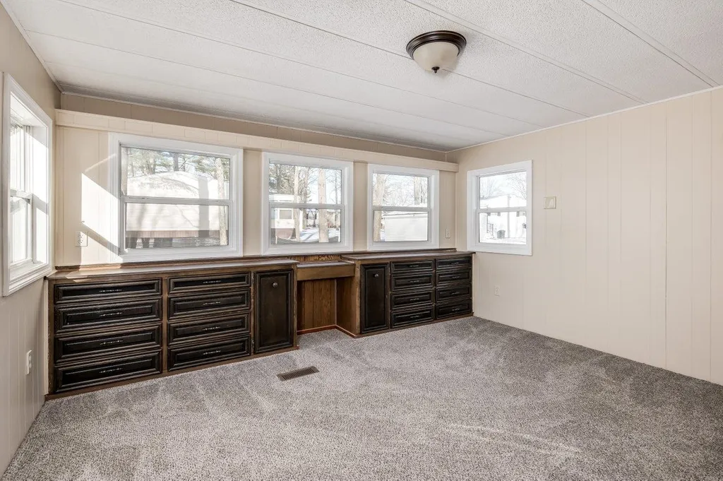 30 Lilac Drive Rochester NH 03867