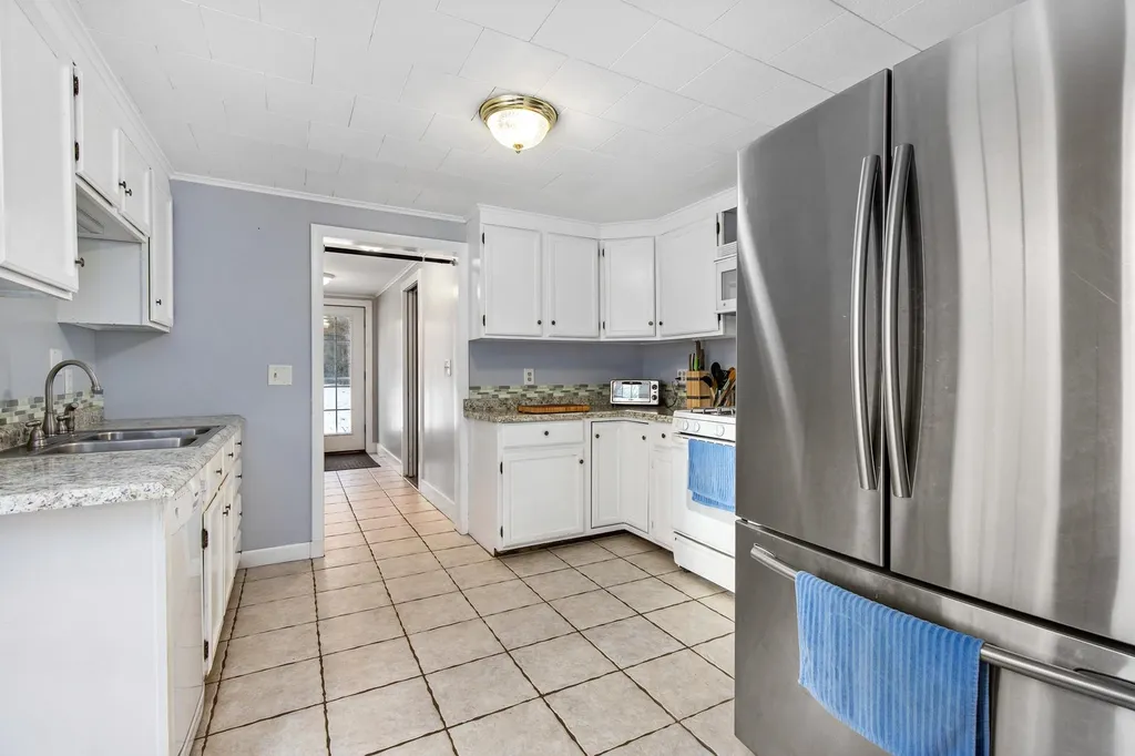 263 Beech Road Eliot ME 03903