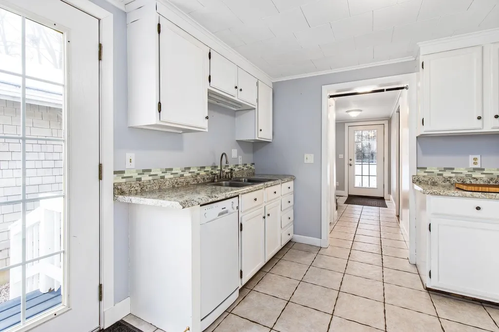 263 Beech Road Eliot ME 03903