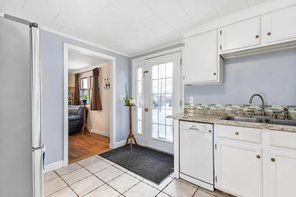 263 Beech Road Eliot ME 03903