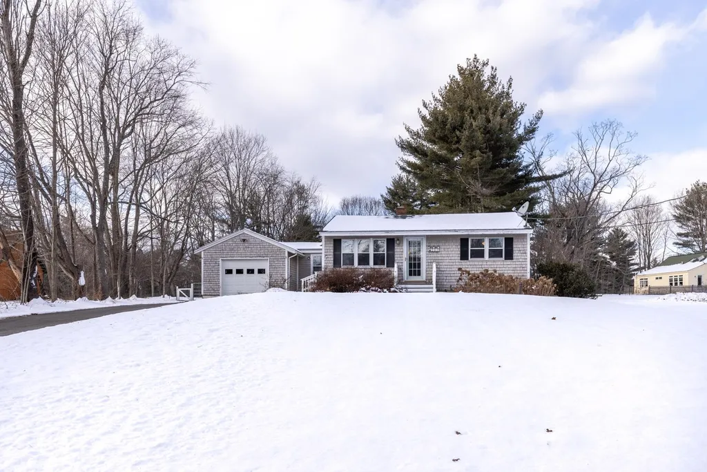 263 Beech Road Eliot ME 03903
