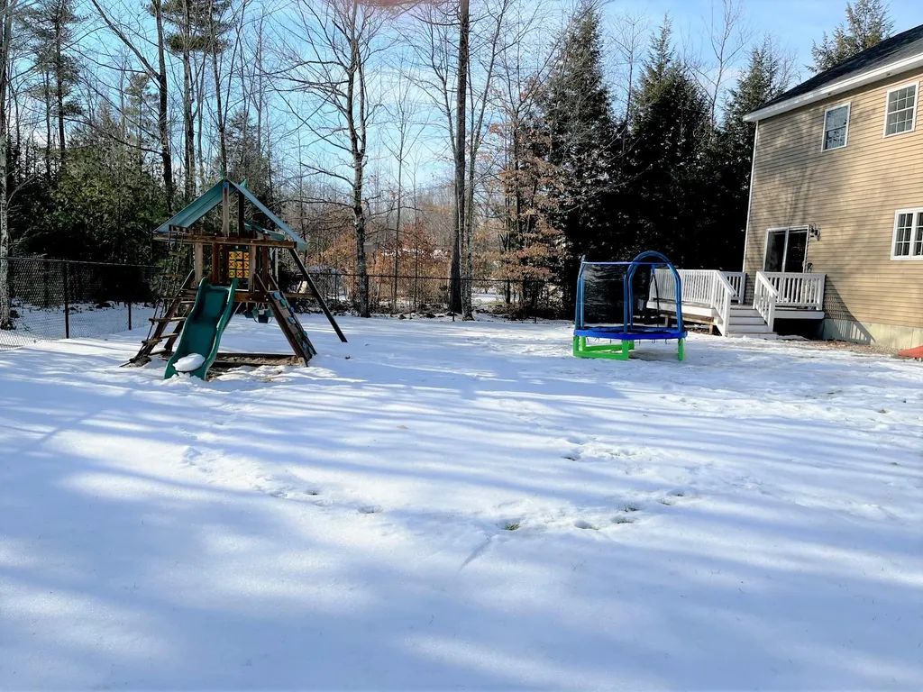 37 Collins Circle Rochester NH 03867