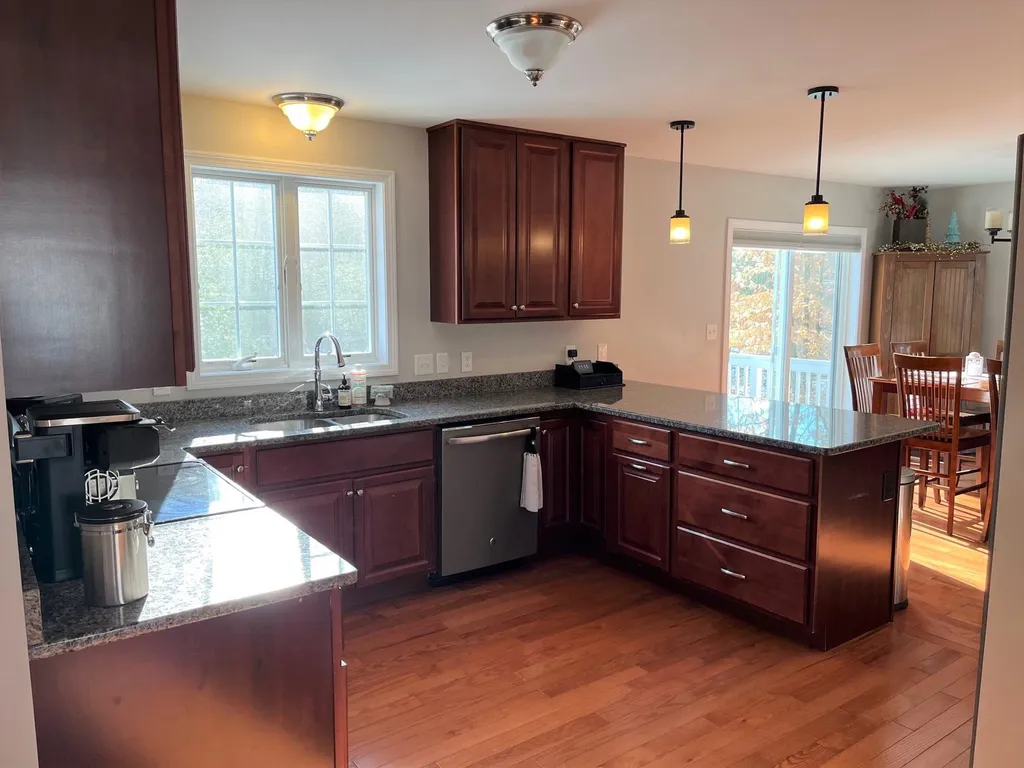 37 Collins Circle Rochester NH 03867