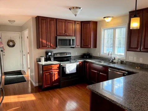 37 Collins Circle Rochester NH 03867