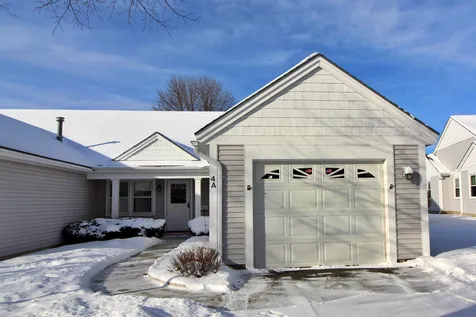 16 Clover Drive Essex VT 05452