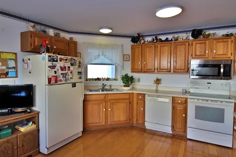 16 Clover Drive Essex VT 05452