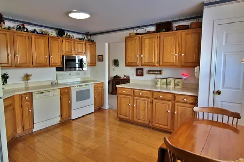 16 Clover Drive Essex VT 05452