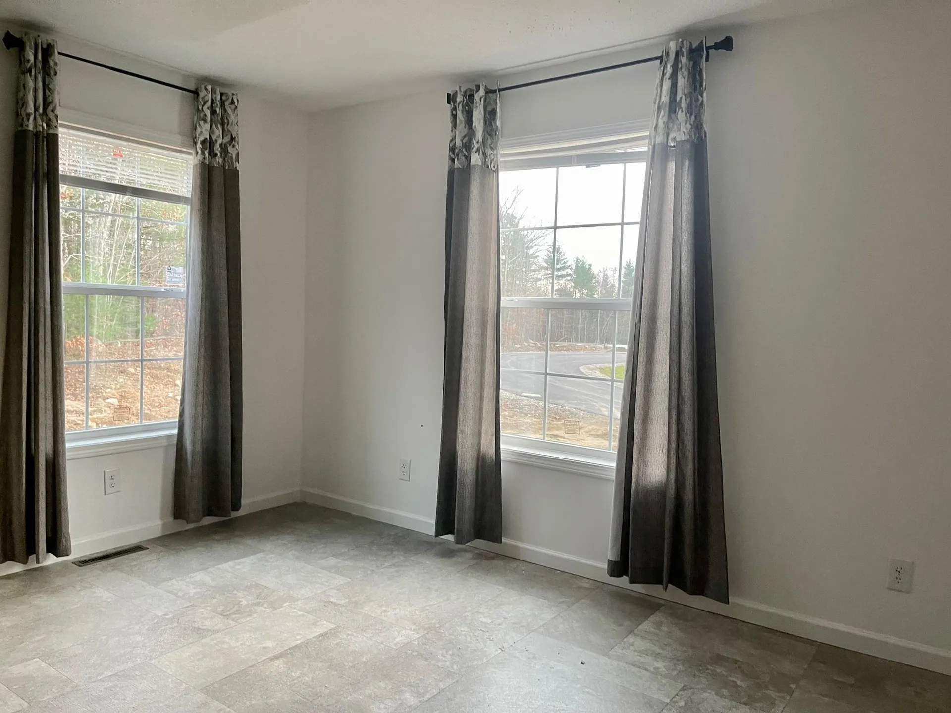 27 Sharon Way Fremont NH 03044