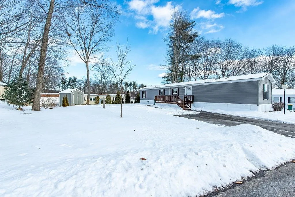 1 S Dewberry Lane Rochester NH 03867