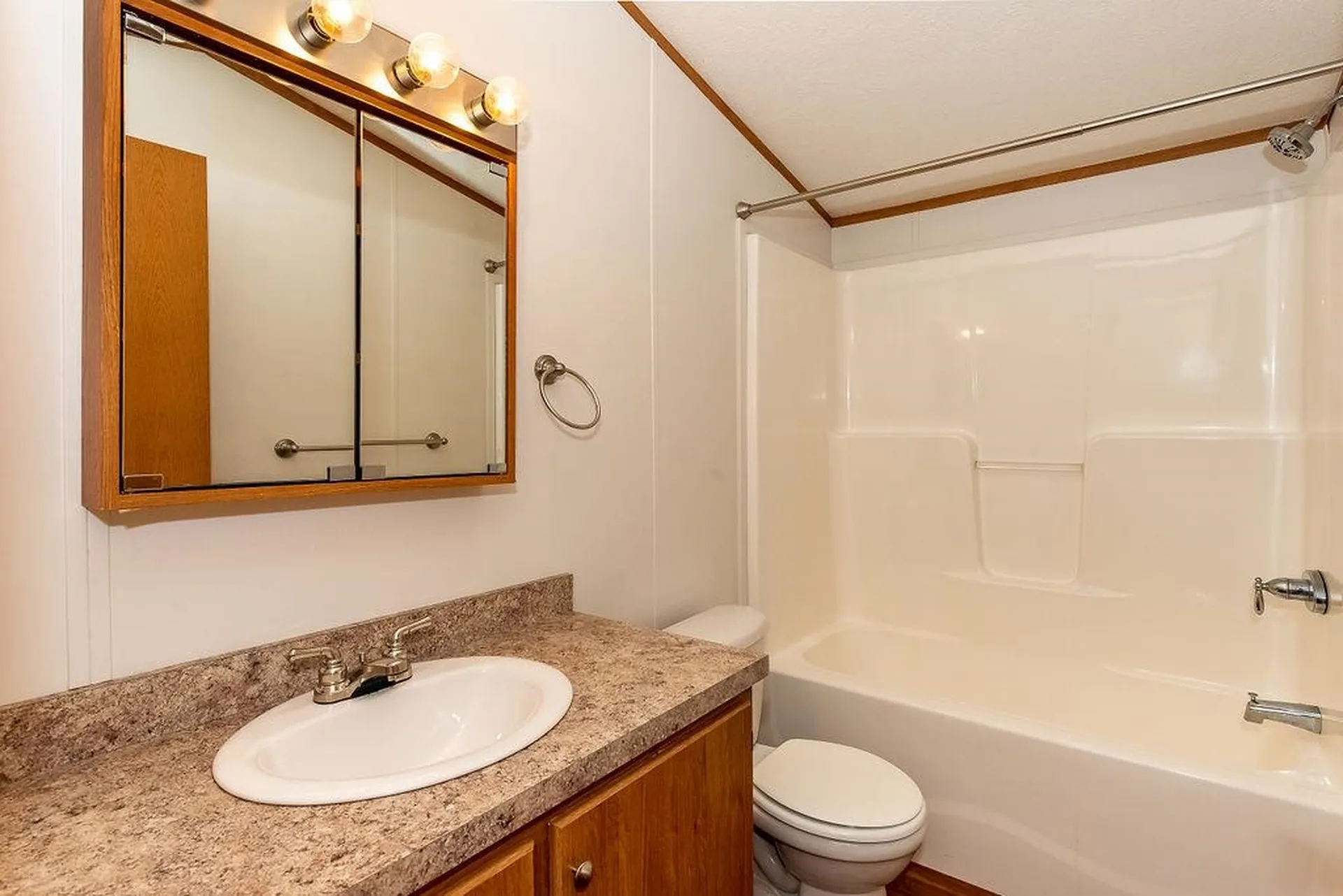 1 S Dewberry Lane Rochester NH 03867