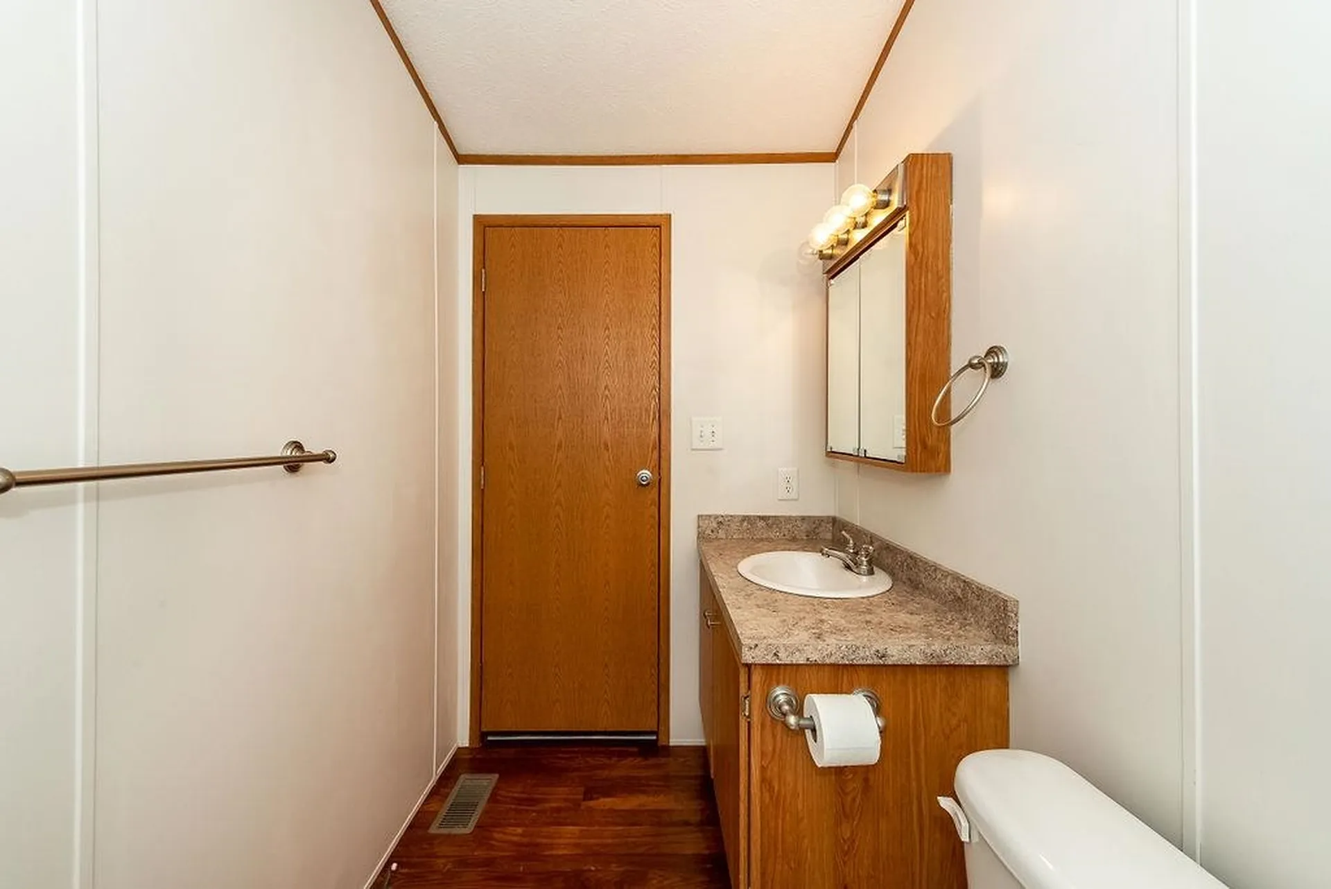 1 S Dewberry Lane Rochester NH 03867