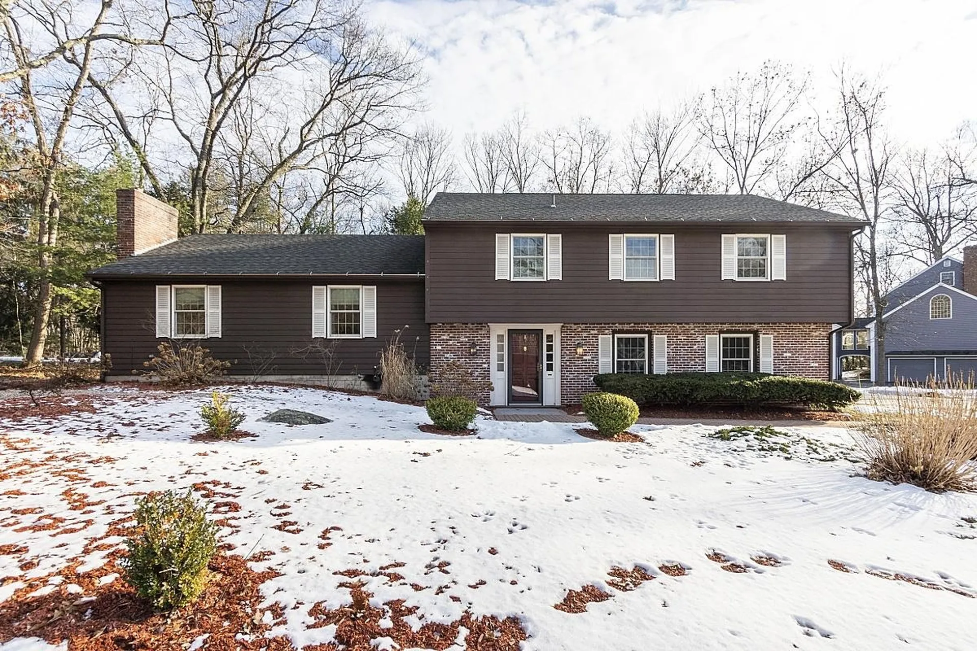 8 Samoset Drive Salem NH 03079
