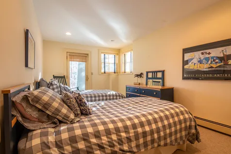 17 Titcomb Lane Ludlow VT 05149