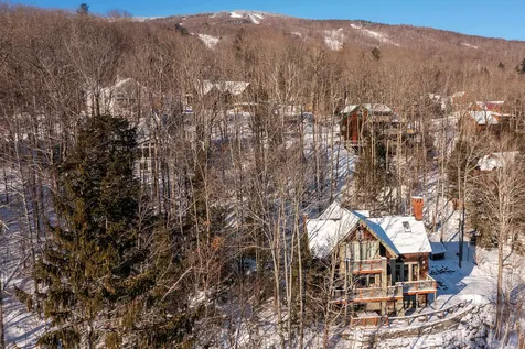17 Titcomb Lane Ludlow VT 05149