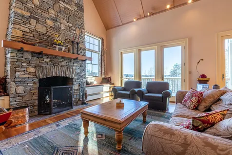 17 Titcomb Lane Ludlow VT 05149