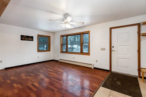 82 Pinecrest Drive Essex VT 05452