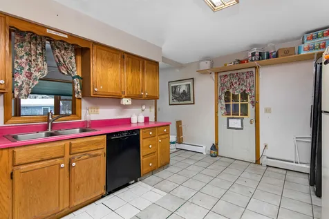 82 Pinecrest Drive Essex VT 05452