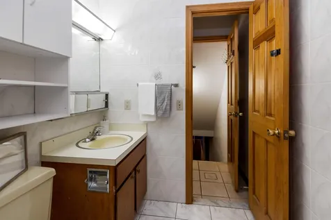 82 Pinecrest Drive Essex VT 05452