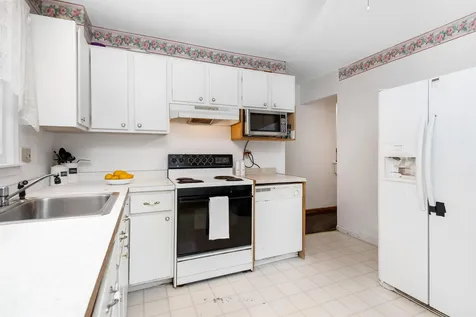 82 Pinecrest Drive Essex VT 05452