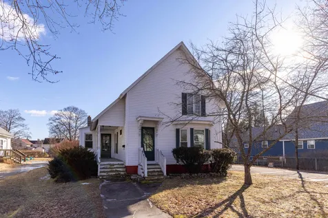 8 Carroll Street Exeter NH 03833