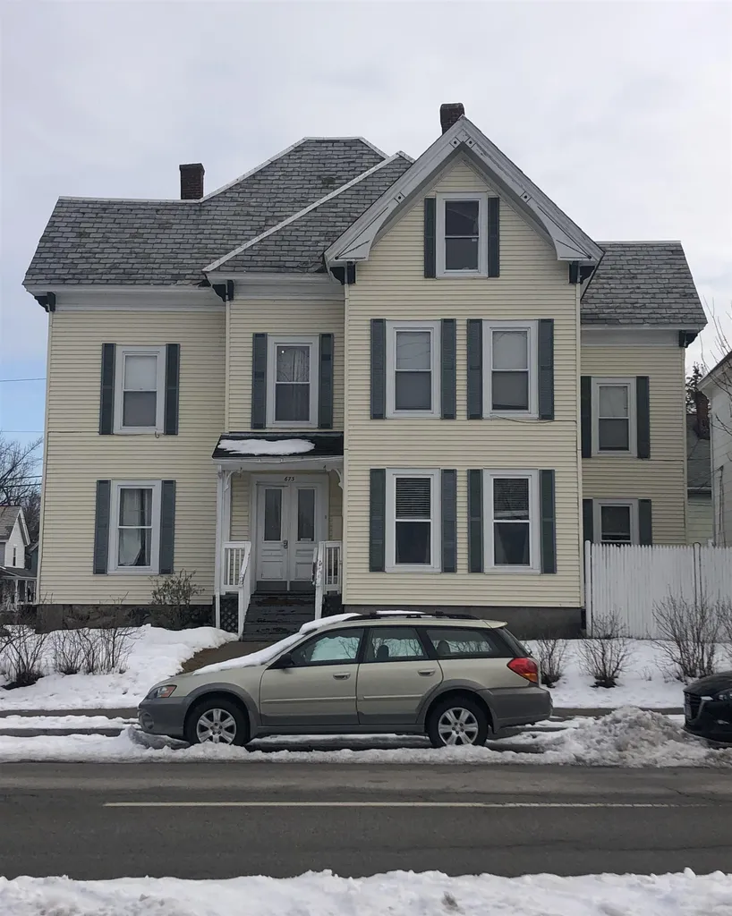 673 Pine Street Manchester NH 03104