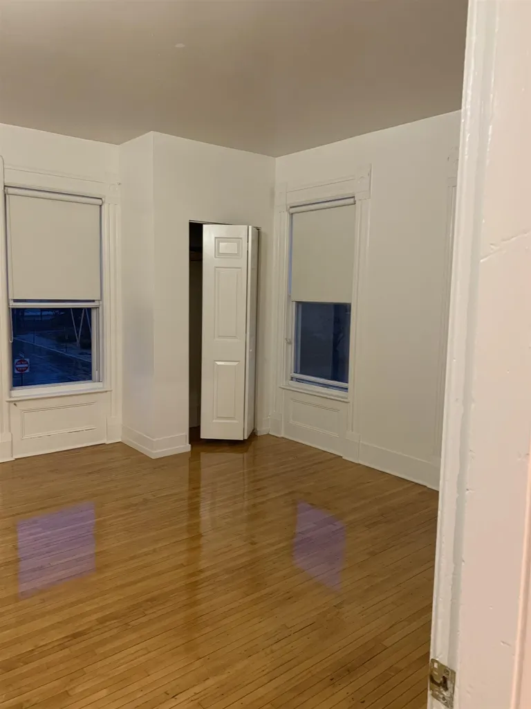 673 Pine Street Manchester NH 03104