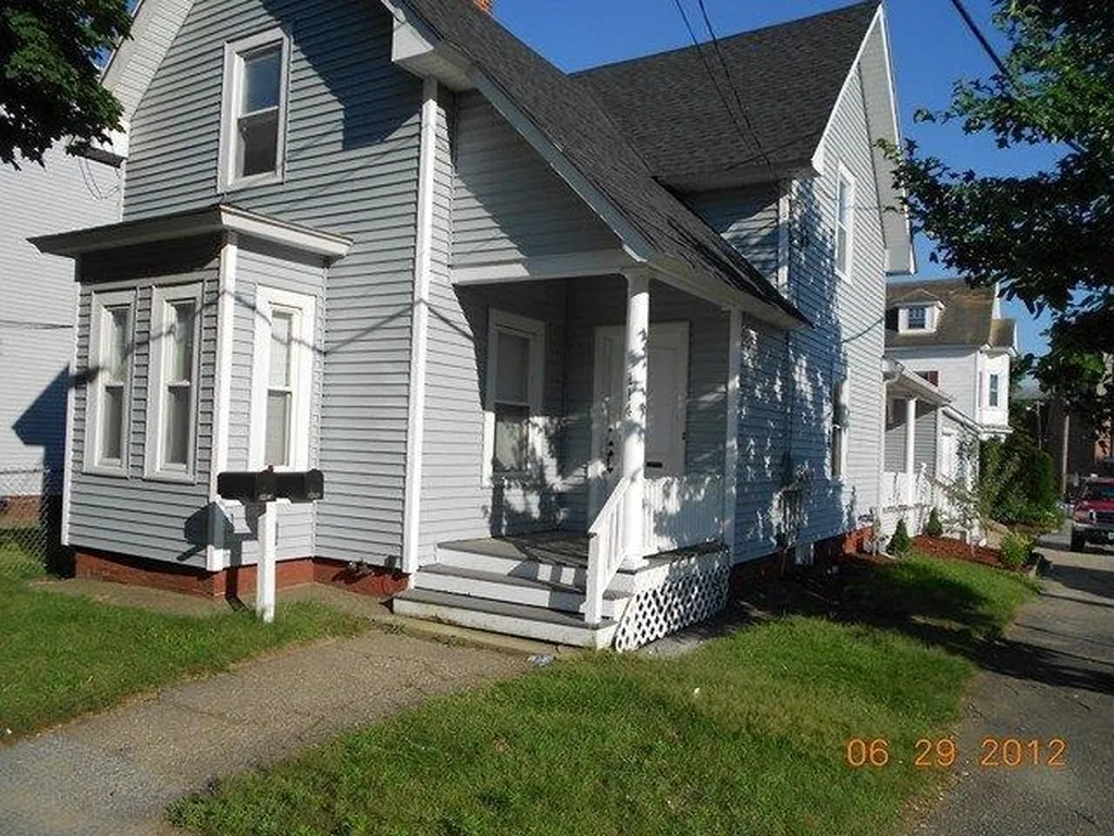 114 School Street Manchester NH 03102