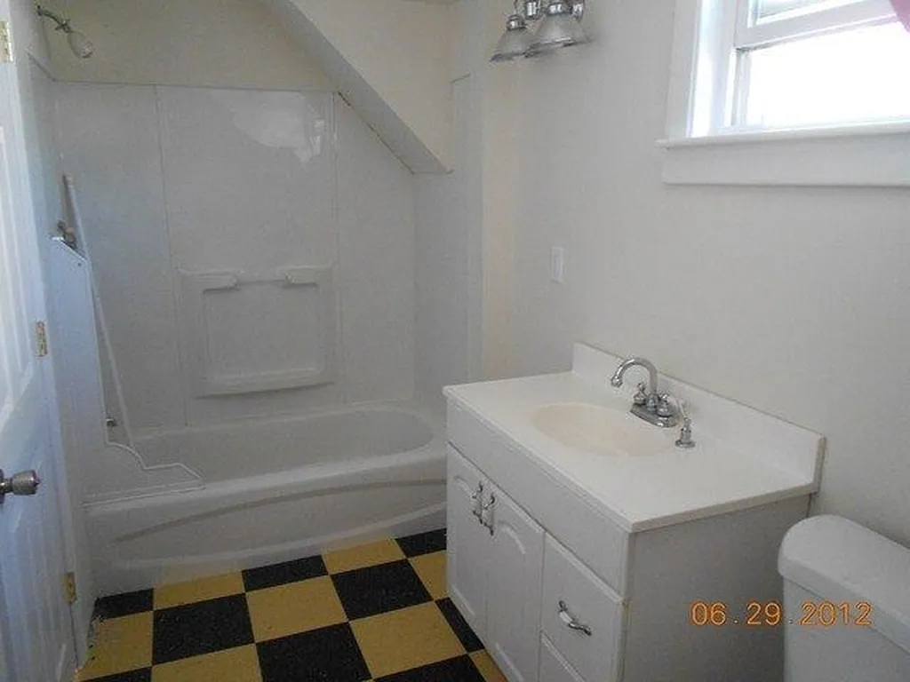 114 School Street Manchester NH 03102