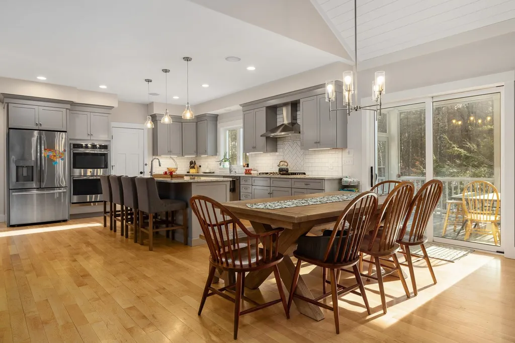 44 Labrador Drive Dover NH 03820