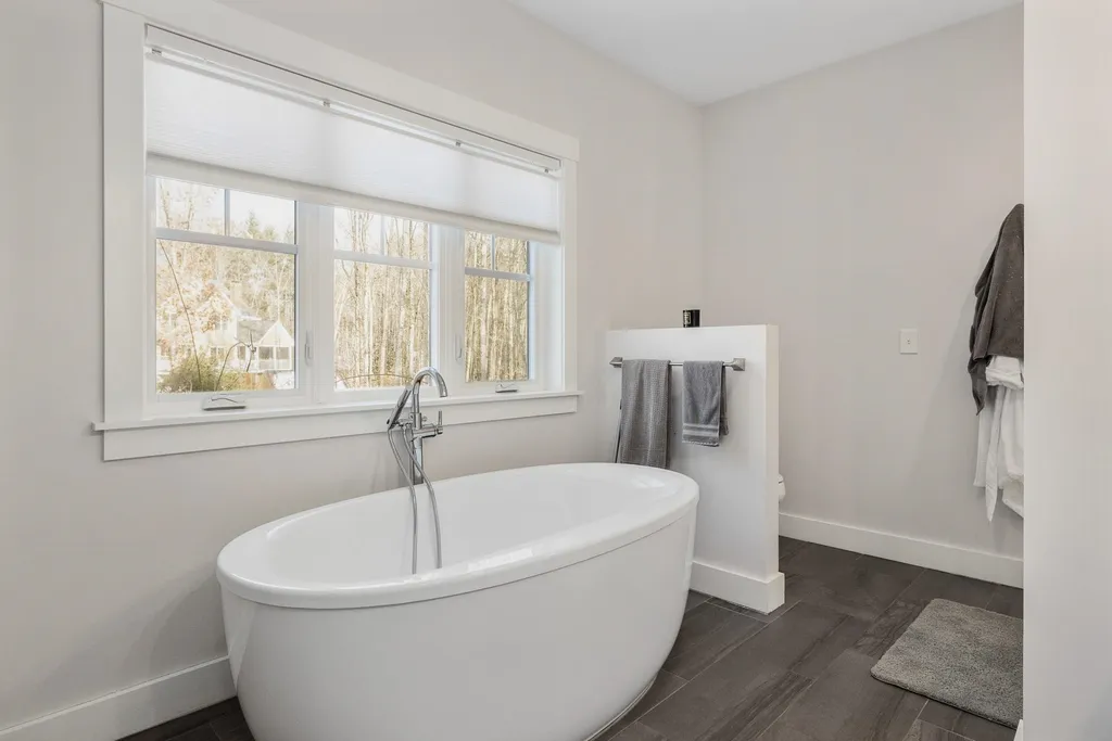 44 Labrador Drive Dover NH 03820