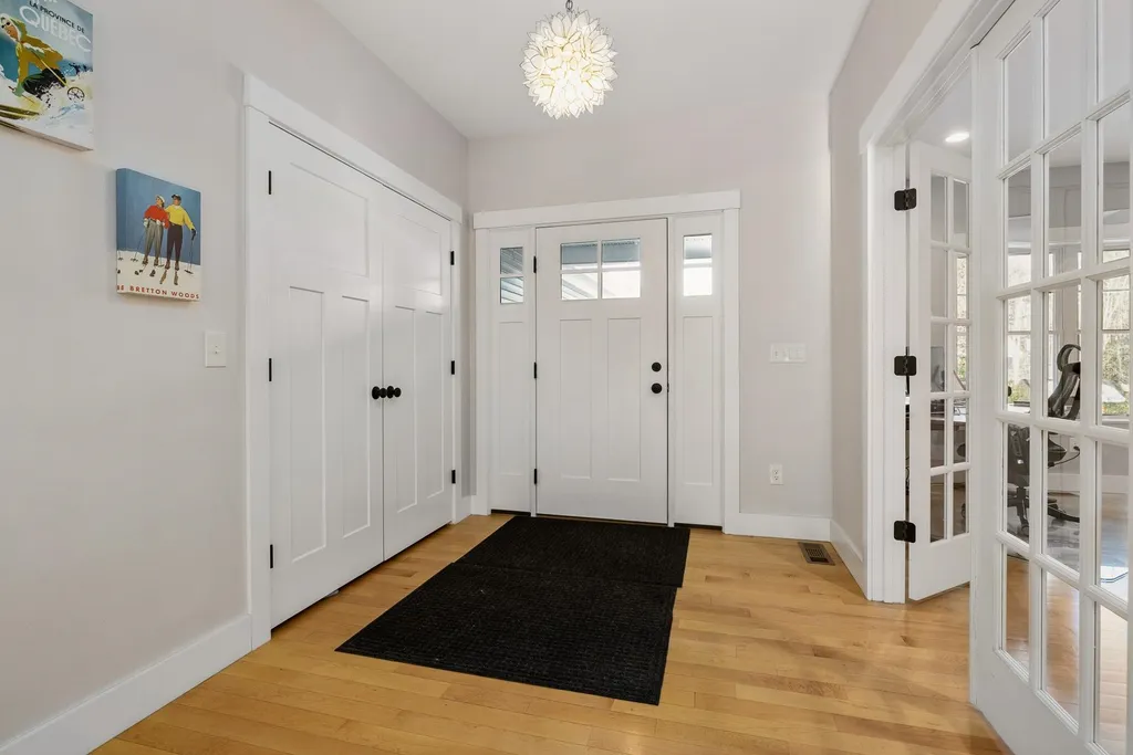 44 Labrador Drive Dover NH 03820