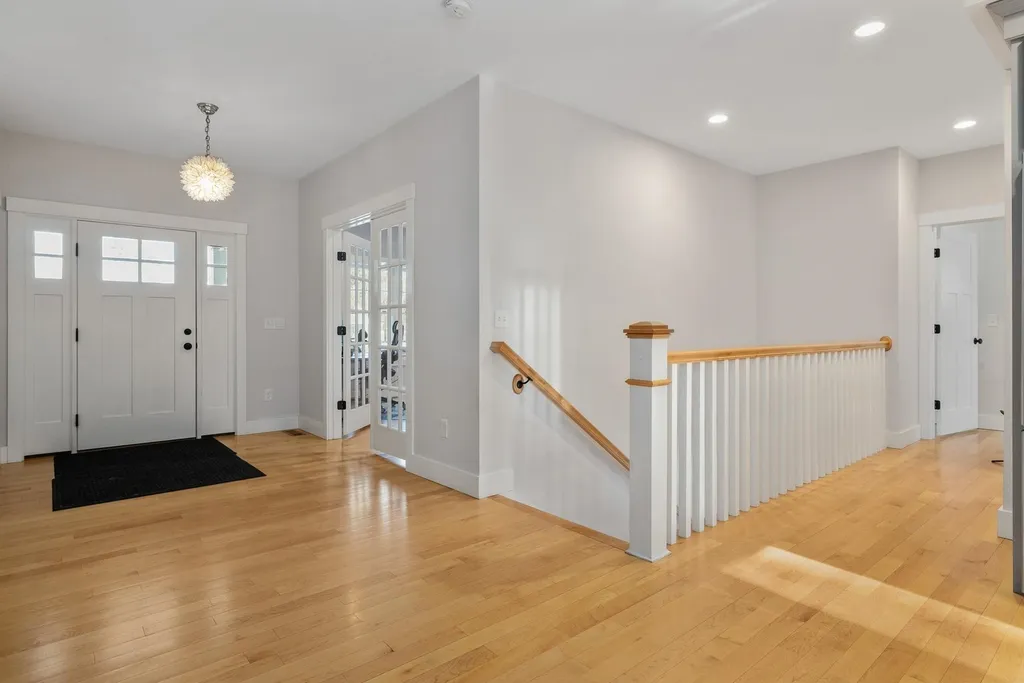 44 Labrador Drive Dover NH 03820