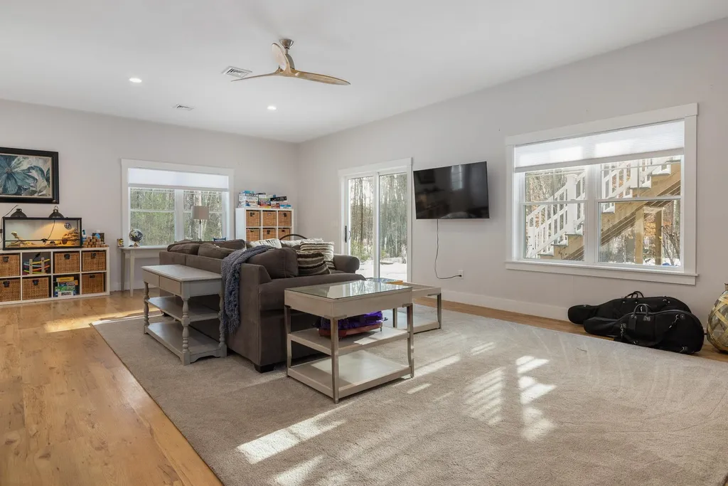 44 Labrador Drive Dover NH 03820
