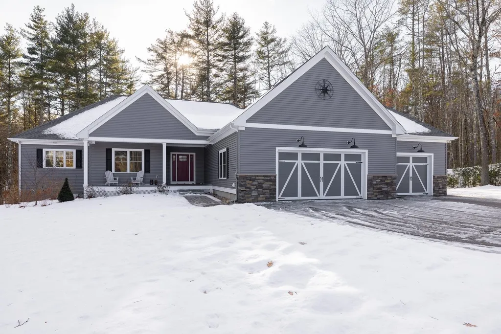 44 Labrador Drive Dover NH 03820