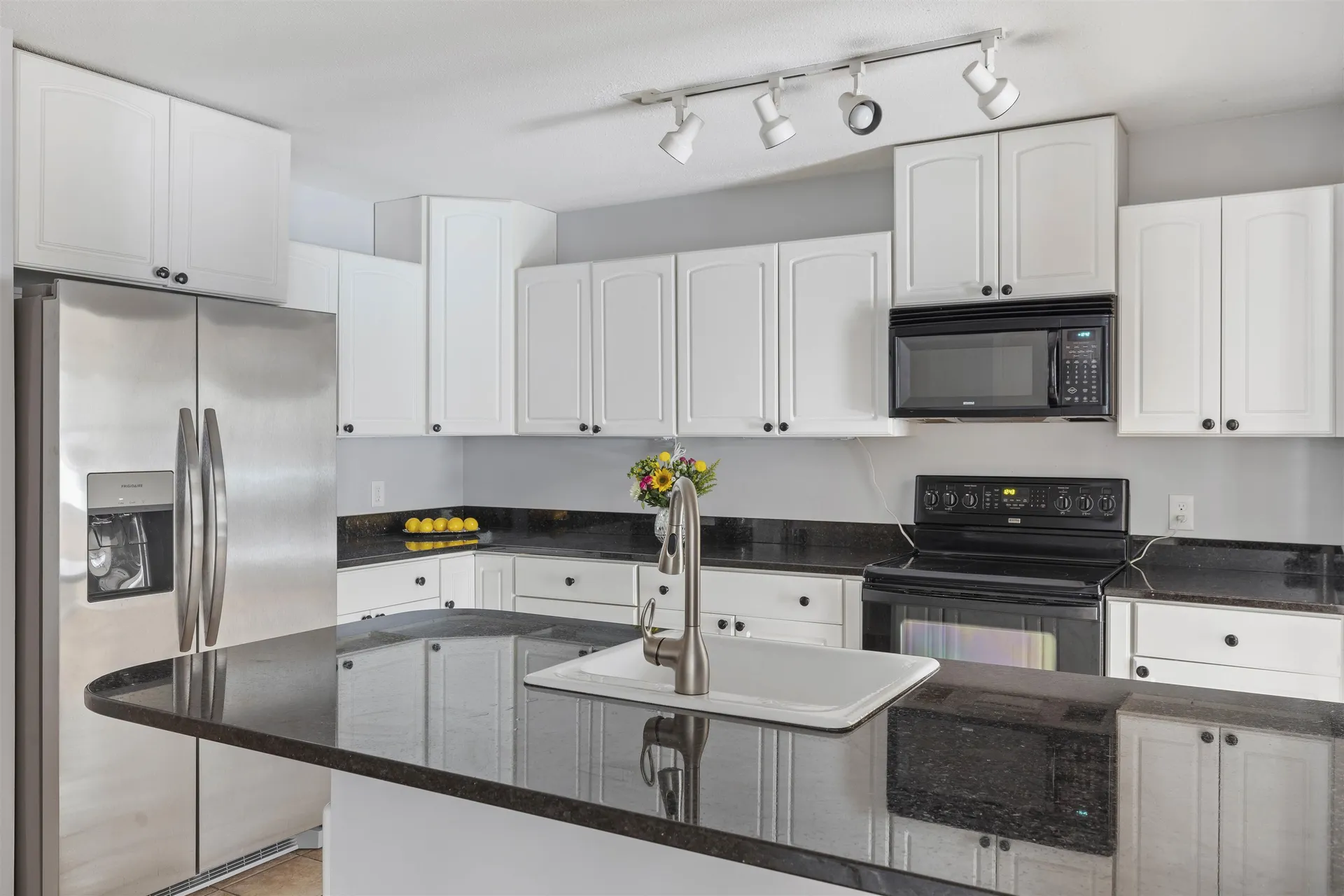 23 Pleasant Street Lebanon NH 03784