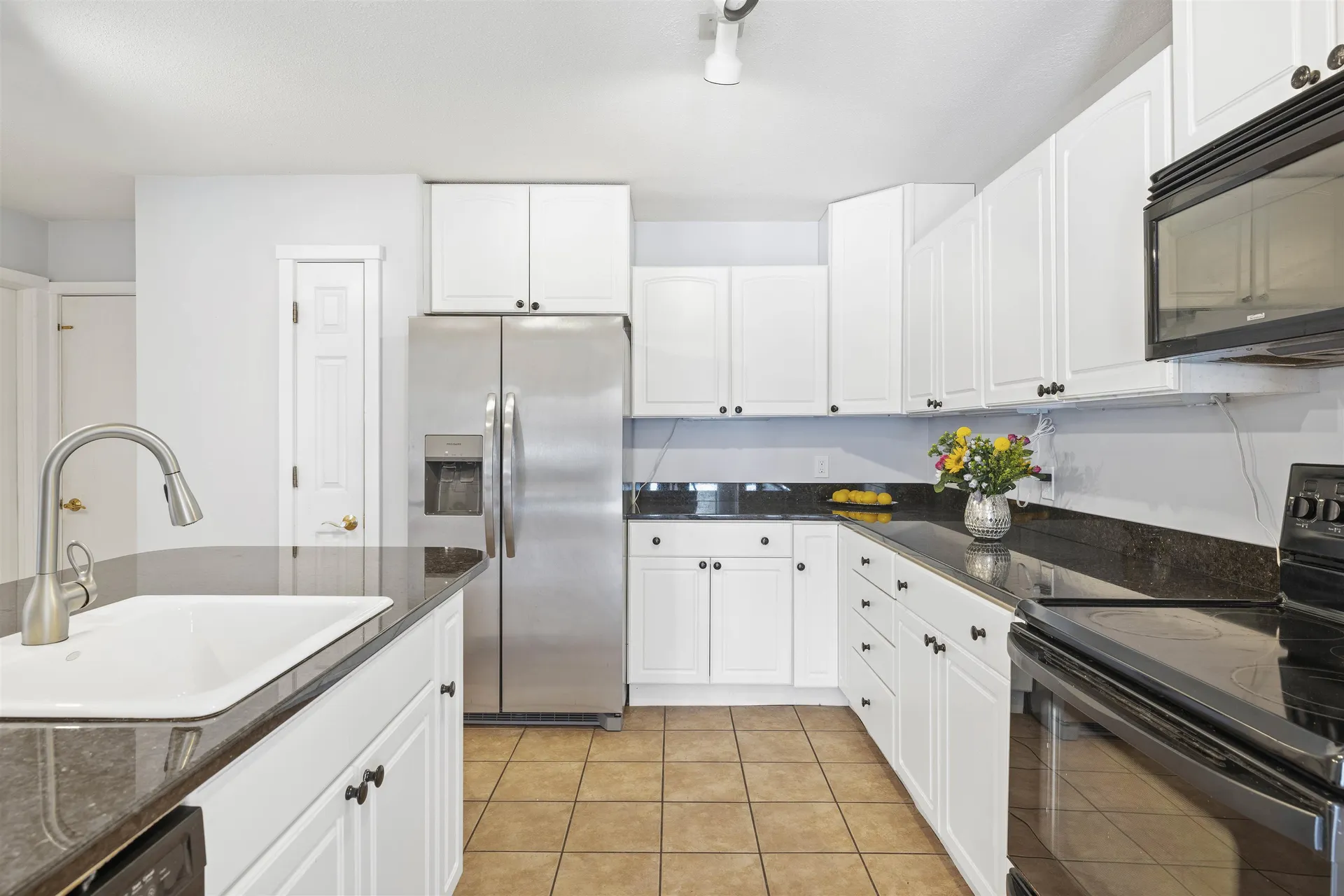 23 Pleasant Street Lebanon NH 03784