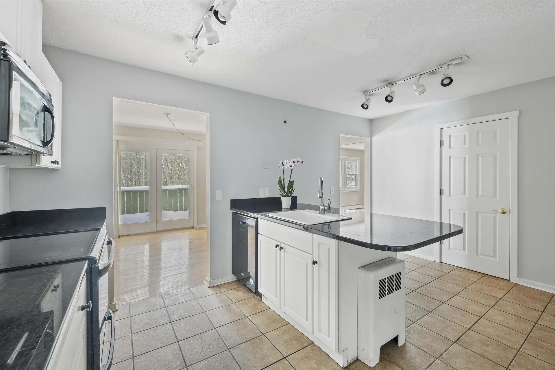23 Pleasant Street Lebanon NH 03784