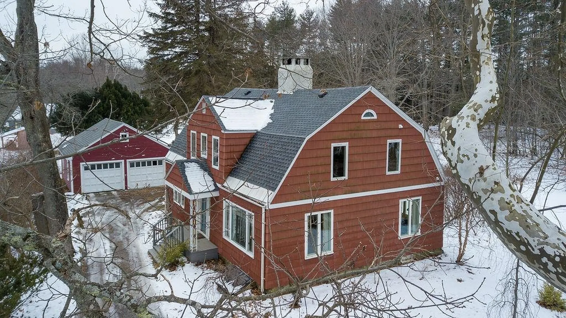259 Wadleigh Falls Road Newmarket NH 03857