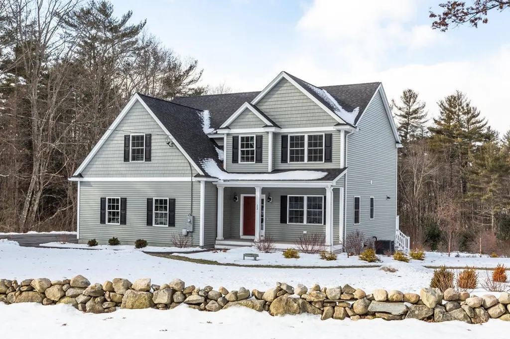 12 Alexander Road Londonderry NH 03053