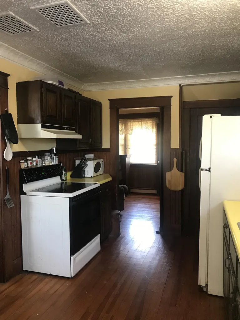 36 Pleasant Street Proctor VT 05765