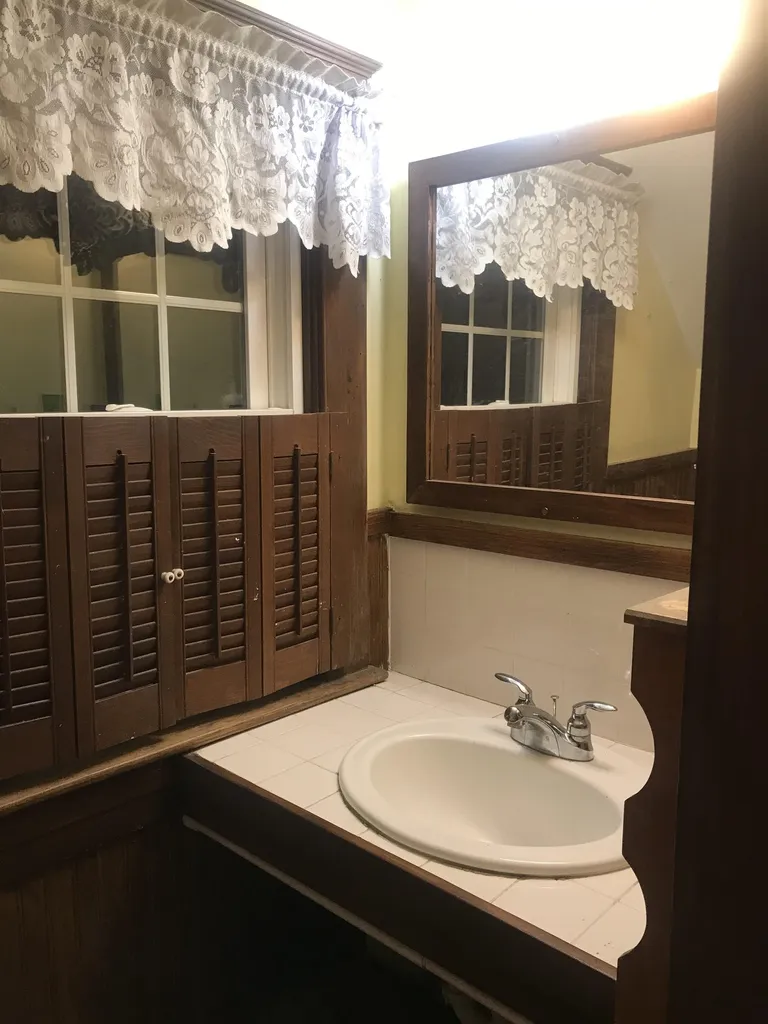 36 Pleasant Street Proctor VT 05765