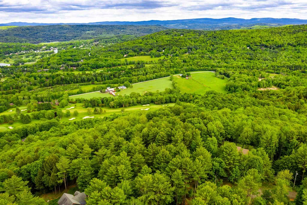 0 West Gilson Avenue Hartford VT 05047