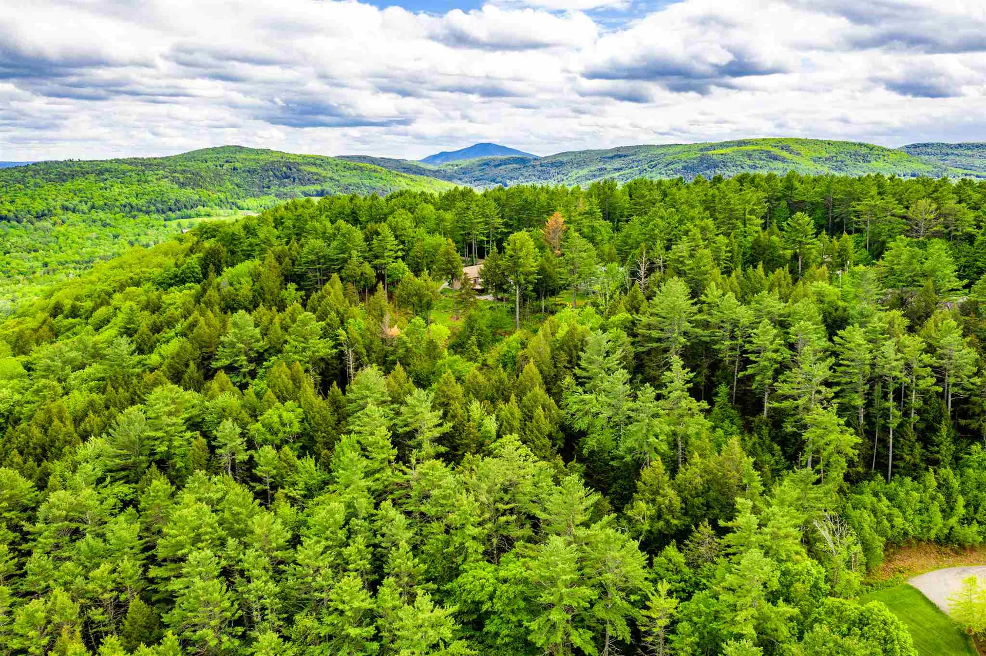 0 West Gilson Avenue Hartford VT 05047